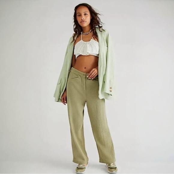 NWT Free People Green Like a Cloud Basket Weave Pants Medium - Picture 1 of 7